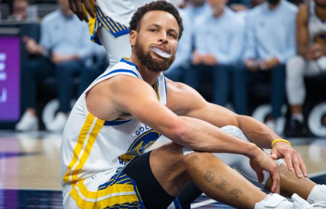 凤凰体育平台-库里肩伤或缺席4周 勇士冲出附加赛需达六成胜率