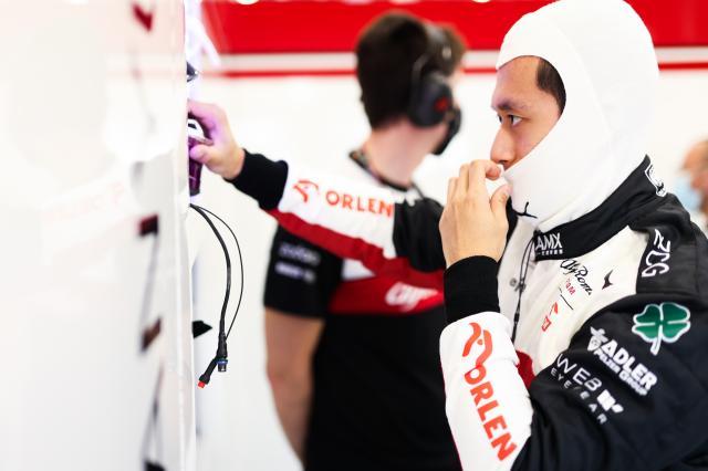 凤凰体育注册入口-沙特站机遇挑战并存 周冠宇：争取积分是现实目标